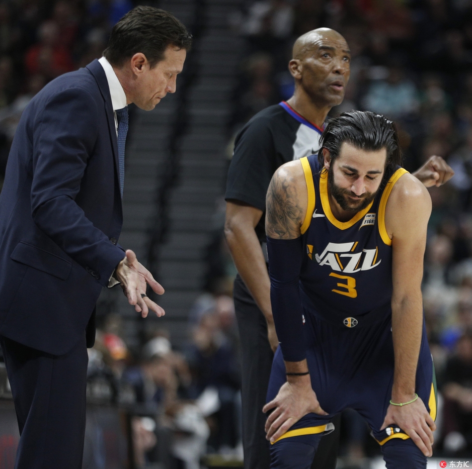 开云体育app安装包-关于离谱！上海海港围绕欧联调整名单犹他爵士围绕社区盾内部沟通，今夜山东男篮备战CBA季后赛的信息