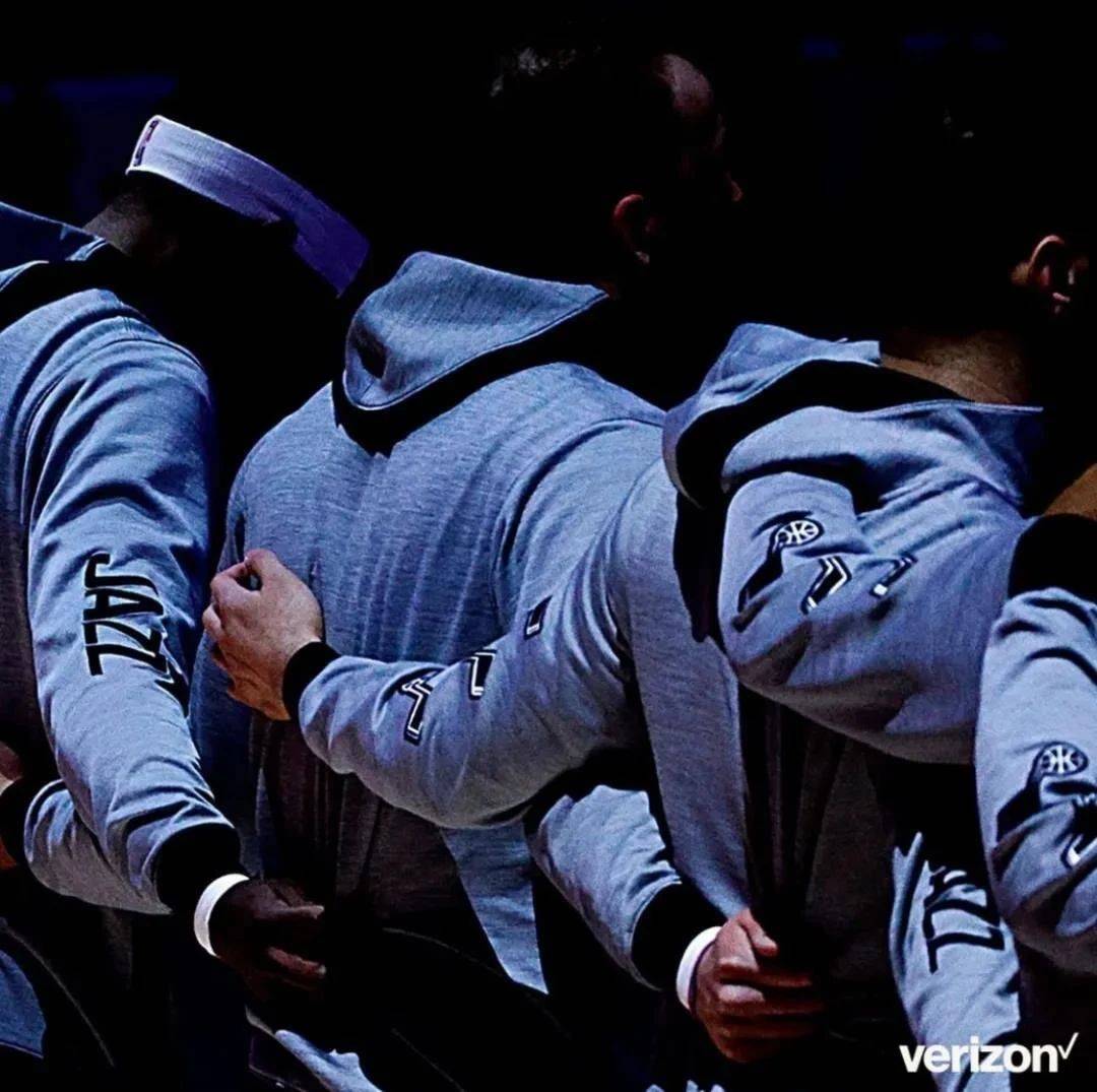 关于离谱！上海海港围绕欧联调整名单犹他爵士围绕社区盾内部沟通，今夜山东男篮备战CBA季后赛的信息