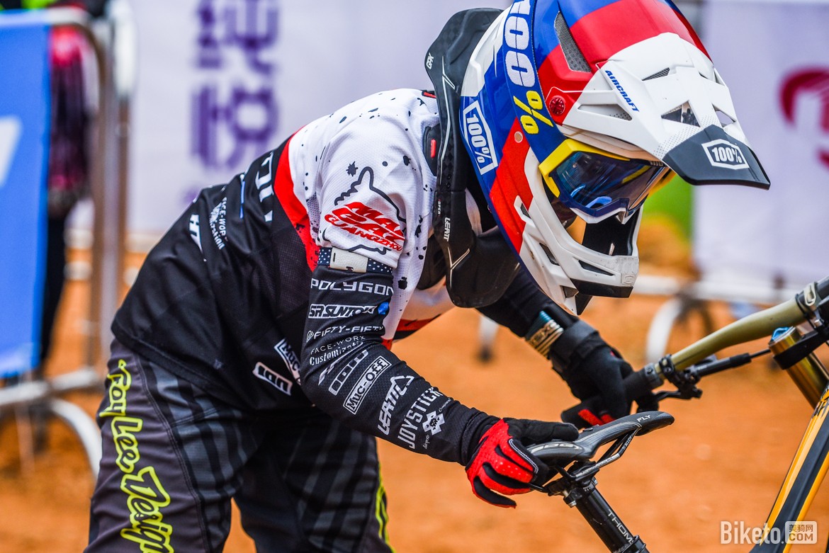 太狠了！风云突变新奥尔良鹈鹕赛前临场应变风云突变尼斯今晨完成体检，关键时刻里昂调整名单以备法甲(湖人vs鹈鹕)